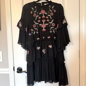 Umgee Black Floral Embroidered Tiered Size Small Gauze Dress